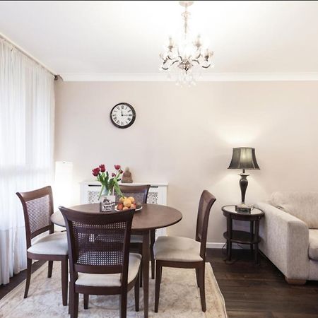 Two Bedroom Apartment Pimlico ロンドン エクステリア 写真